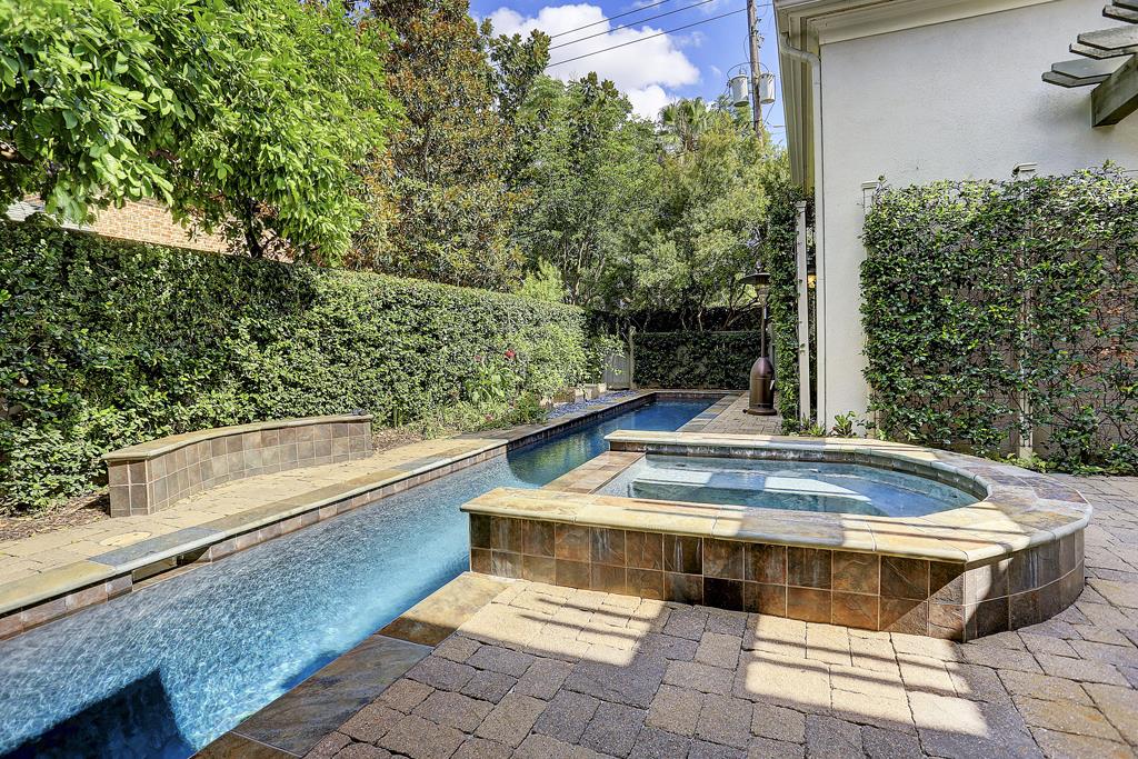3521 Amherst Street, West University Place, TX 77005
