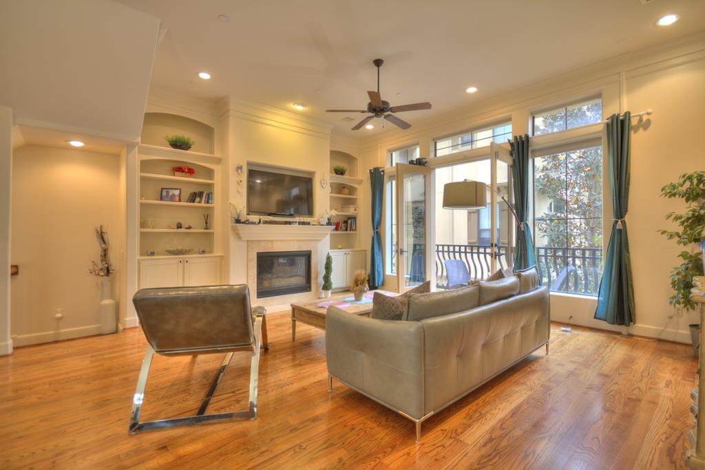 330 Bomar Street, Houston, TX 77006