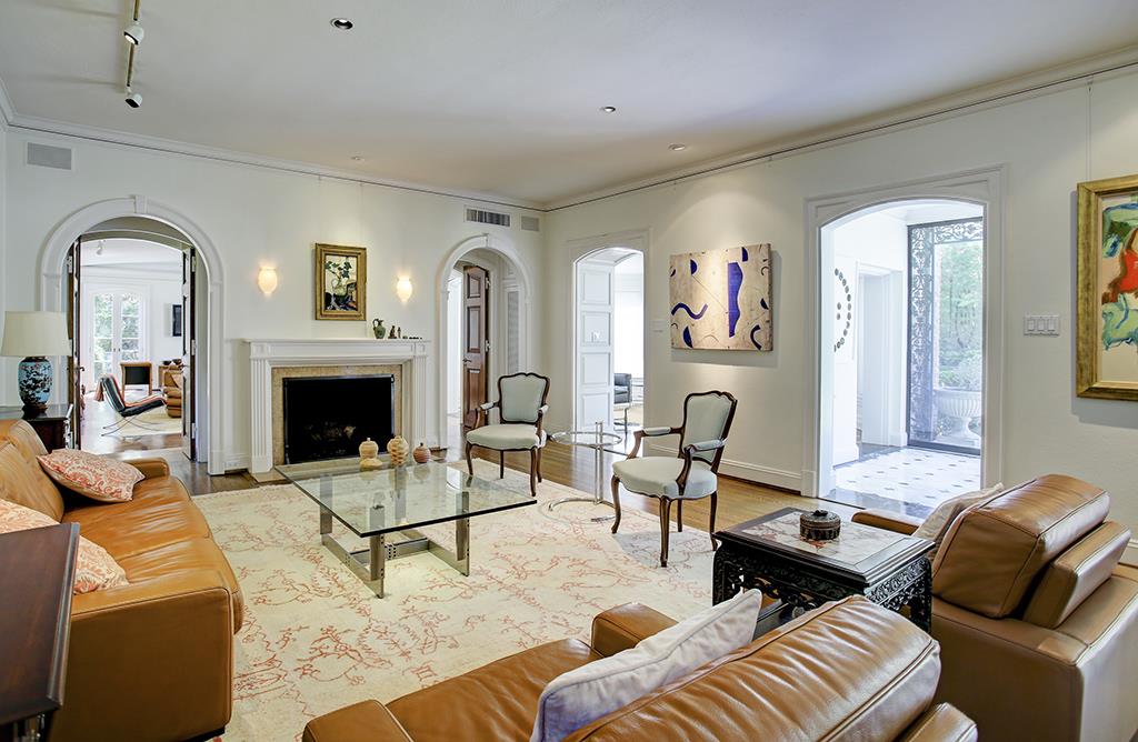 1323 North Boulevard, Houston, TX 77006