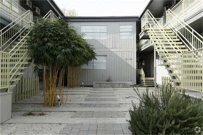 219 W Alabama, Houston, TX 77006