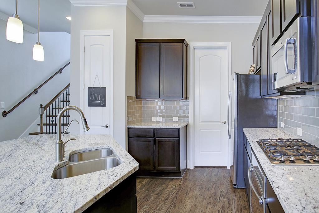 6007 Kansas C, Houston, TX 77007