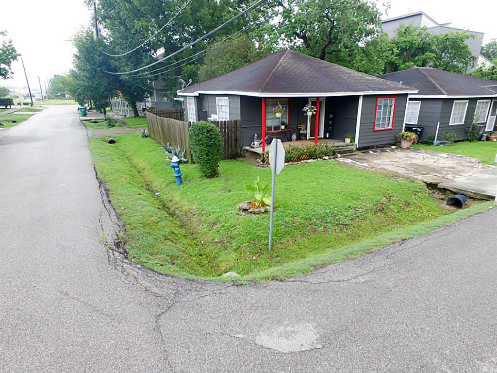 1716 Fowler Street, Houston, TX 77007
