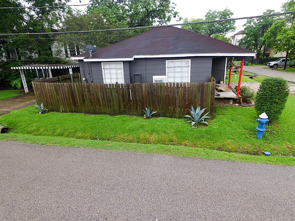 1716 Fowler Street, Houston, TX 77007