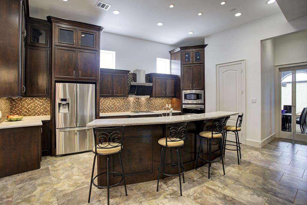 1210 Parkerhaven Court, Houston, TX 77008