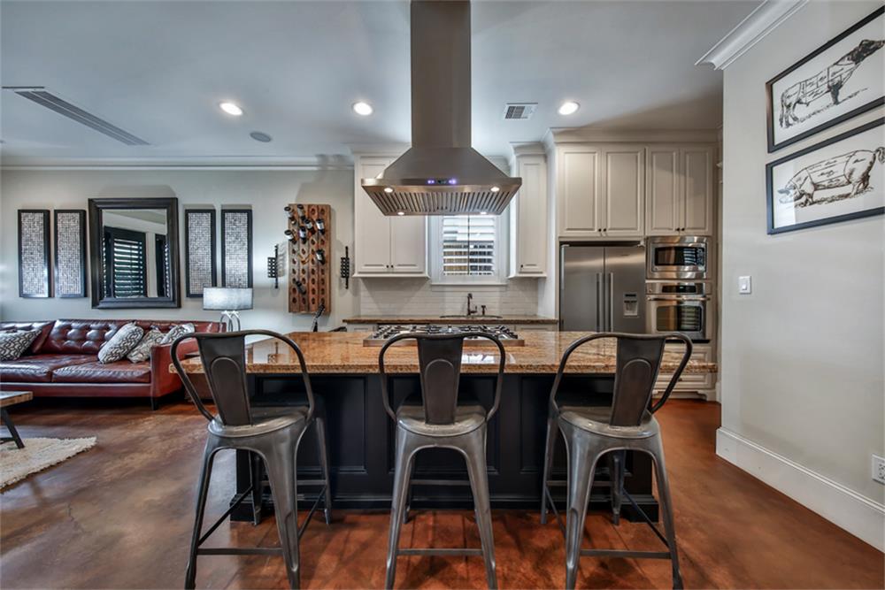 642 W 17th Street, Houston, TX 77008