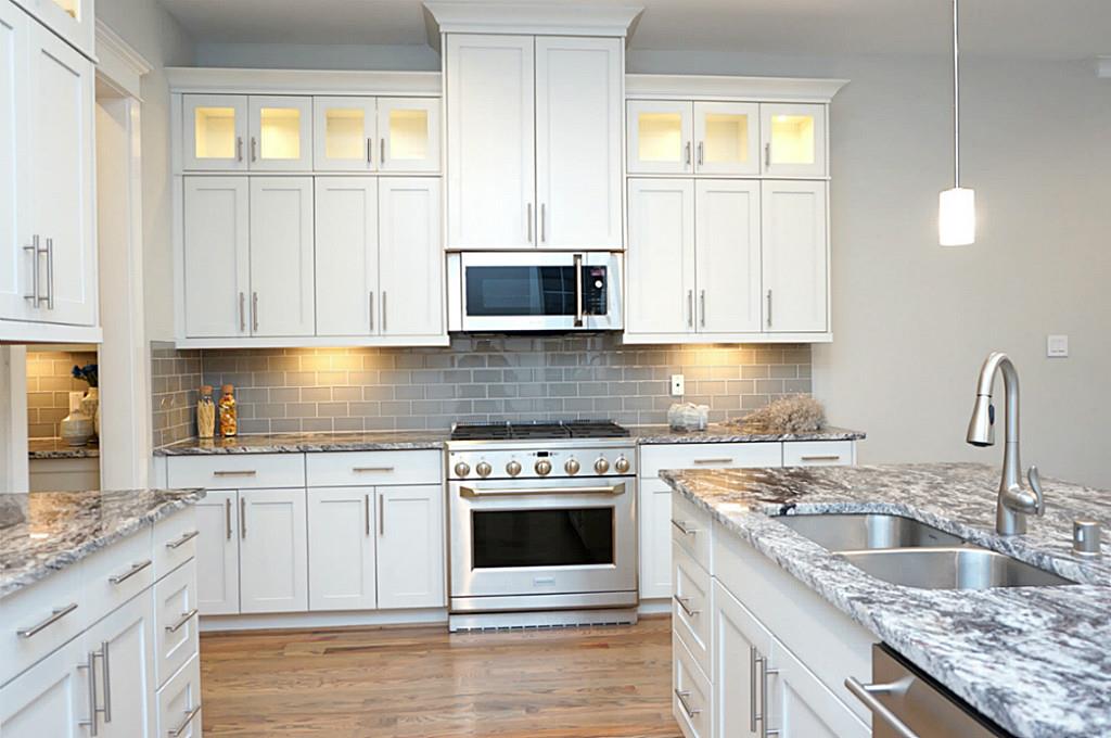 406 W 28, Houston, TX 77008