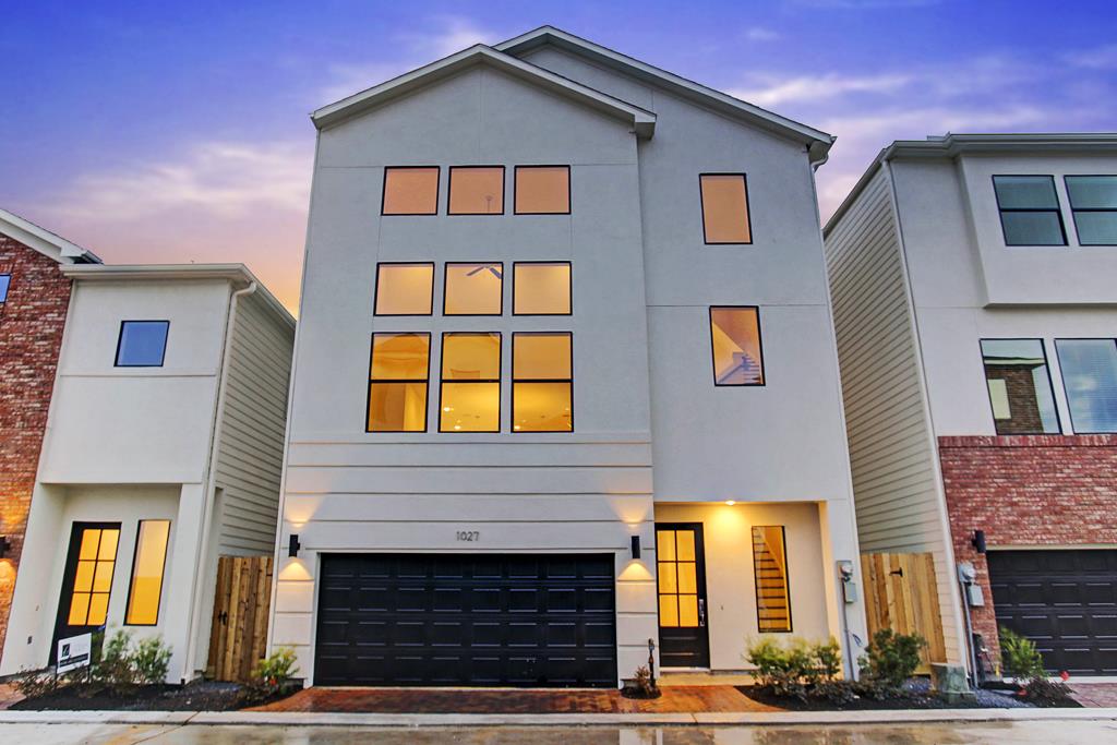 1027 Green Kensington, Houston, TX 77008