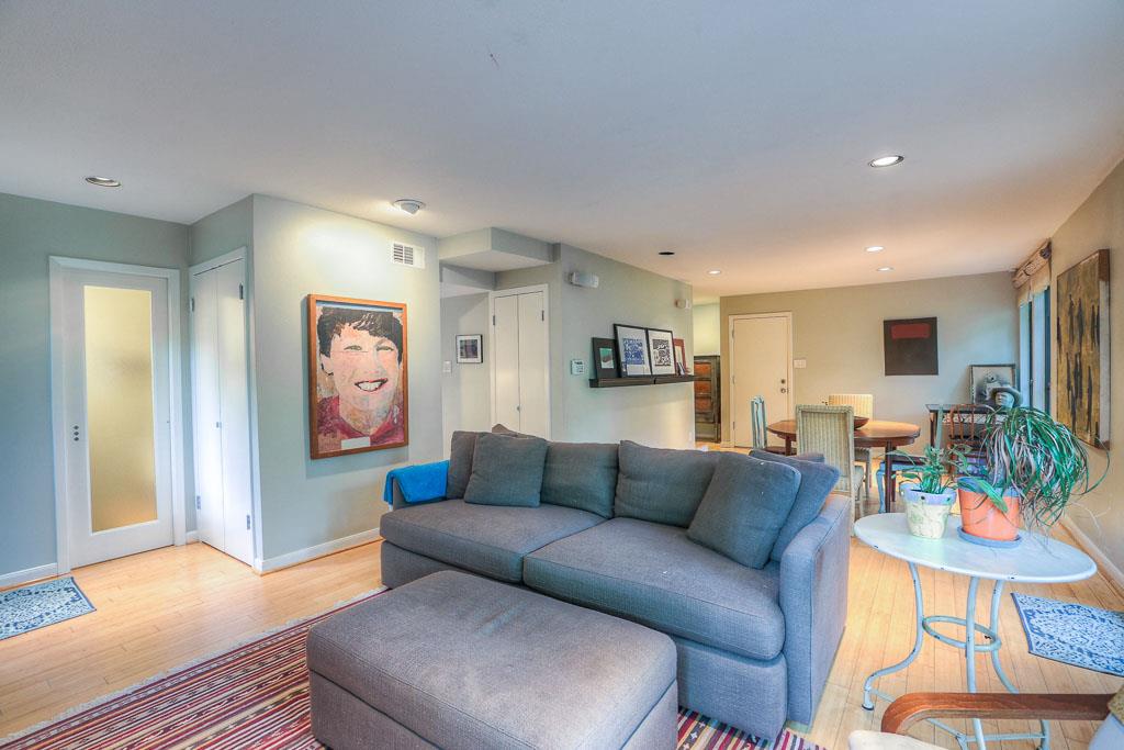 929 Wynnwood Lane, Houston, TX 77008