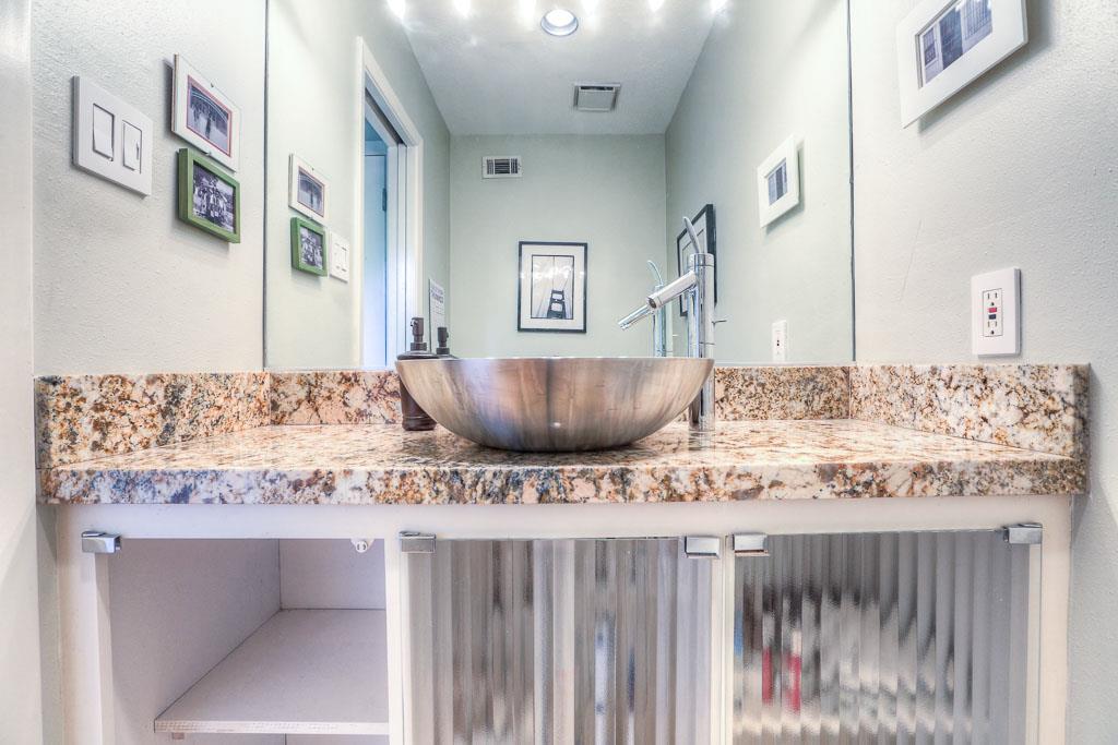 929 Wynnwood Lane, Houston, TX 77008