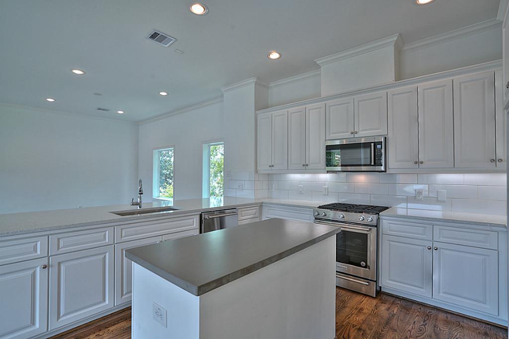 1626 W 24th Street, Houston, TX 77008