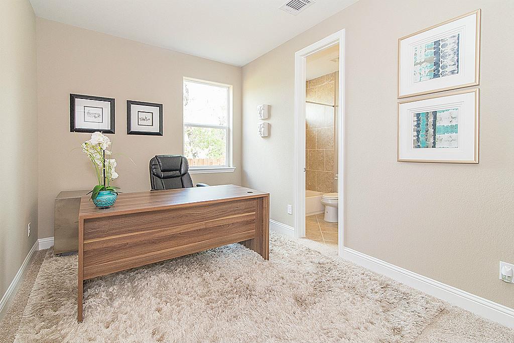 1225 D W 19th, Houston, TX 77008