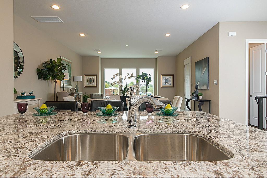 1223 B W 19th, Houston, TX 77008