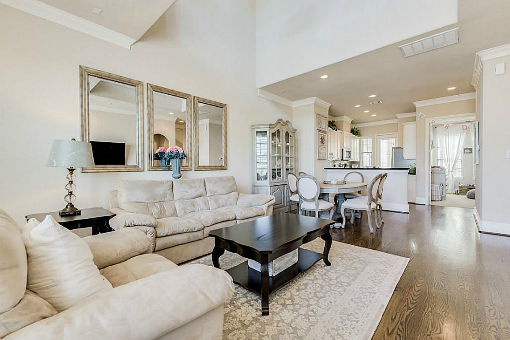 1114 W 25th Street, Houston, TX 77008