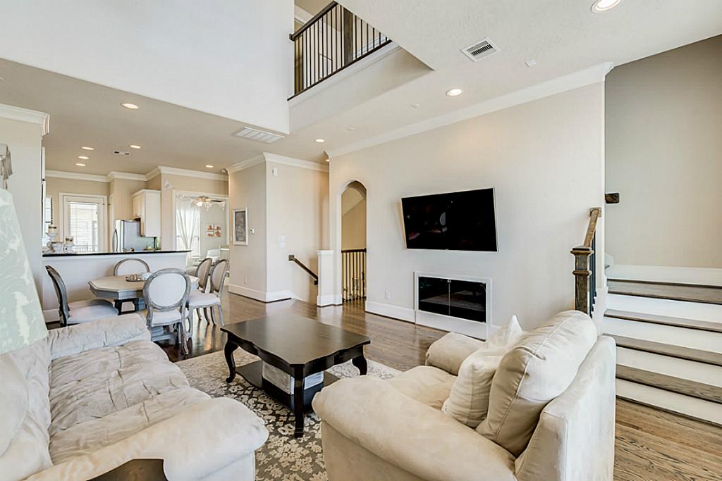 1114 W 25th Street, Houston, TX 77008