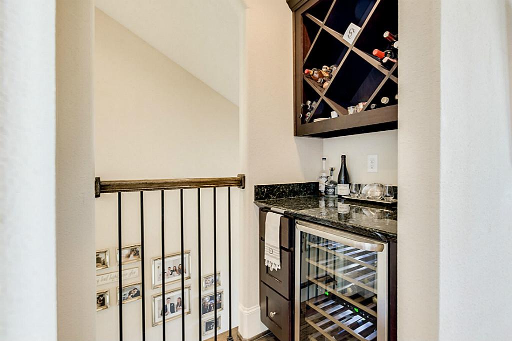 1114 W 25th Street, Houston, TX 77008