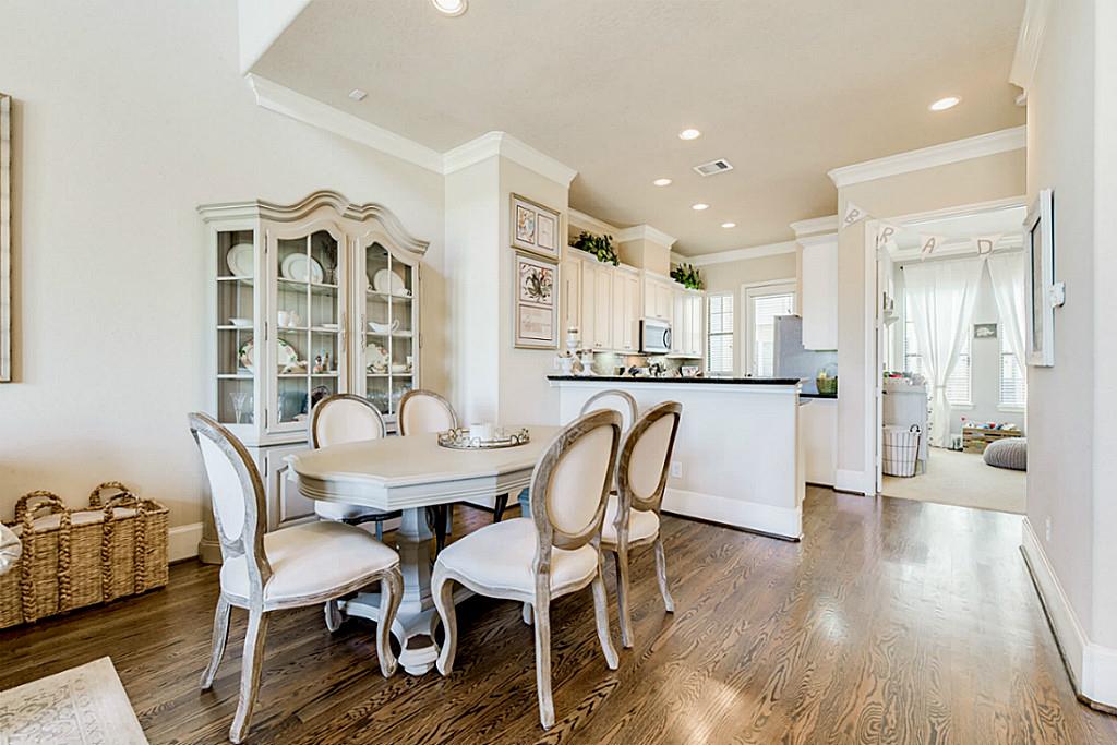 1114 W 25th Street, Houston, TX 77008
