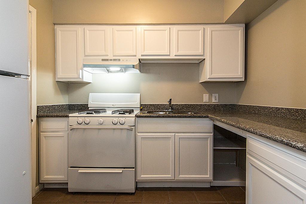 1141 N Durham, Houston, TX 77008