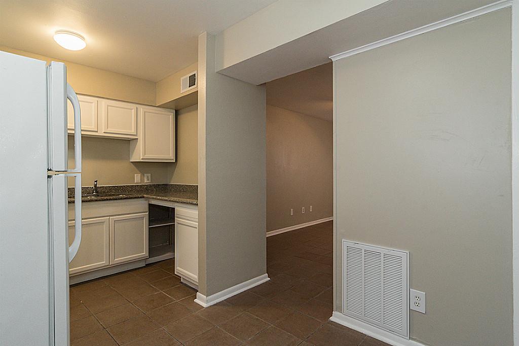 1141 N Durham, Houston, TX 77008
