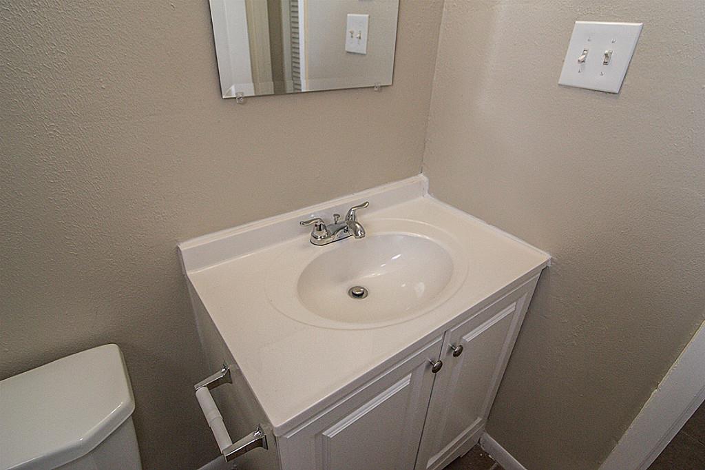 1141 N Durham, Houston, TX 77008