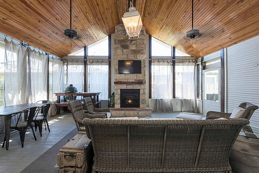 909 Gibbs, Houston, TX 77009