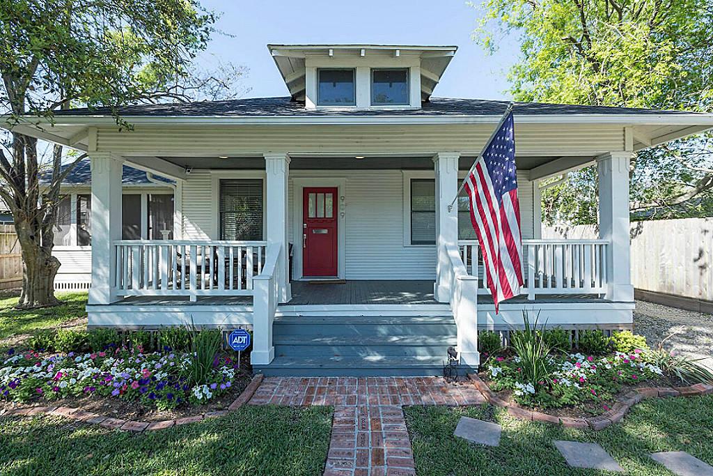 909 Gibbs, Houston, TX 77009