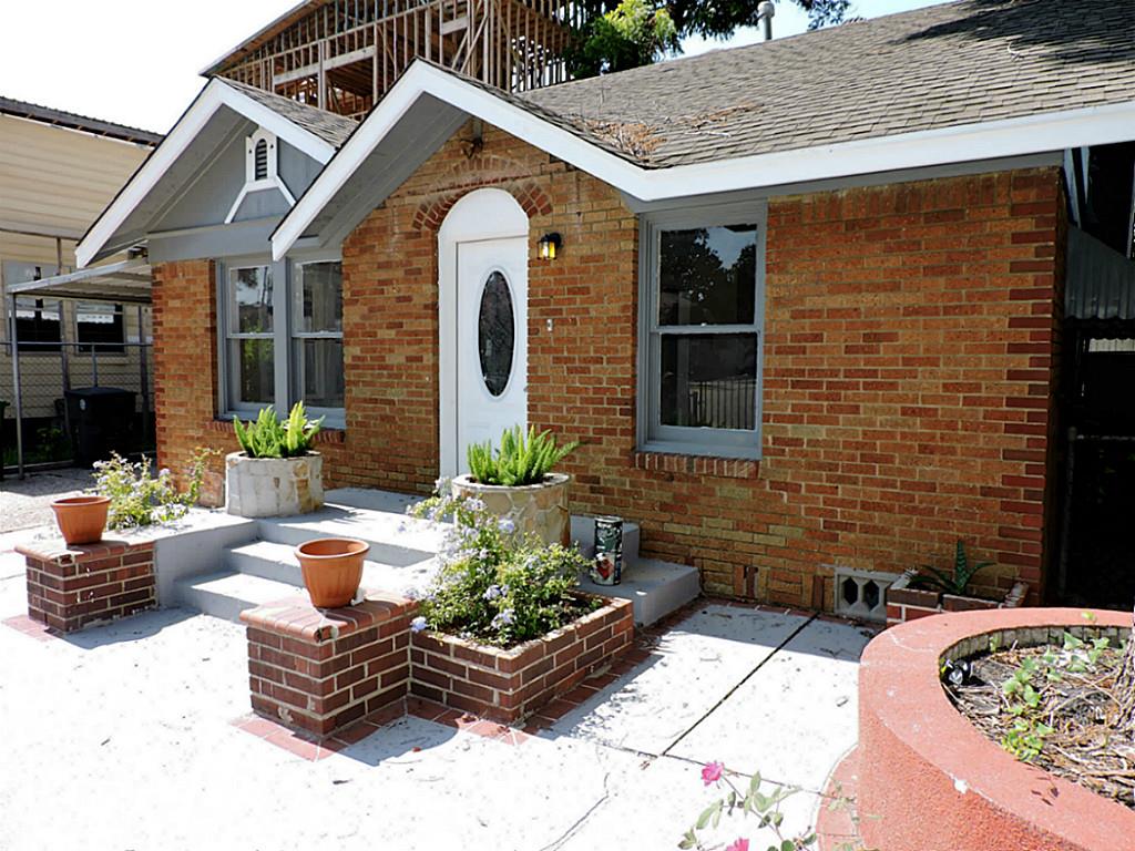 605 Cottage, Houston, TX 77009