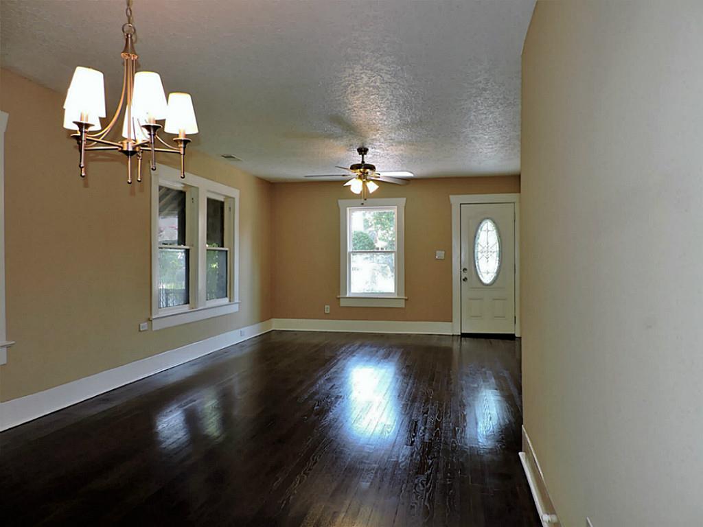 605 Cottage, Houston, TX 77009