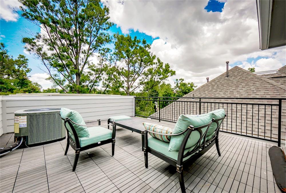 712 E 28th, Houston, TX 77009
