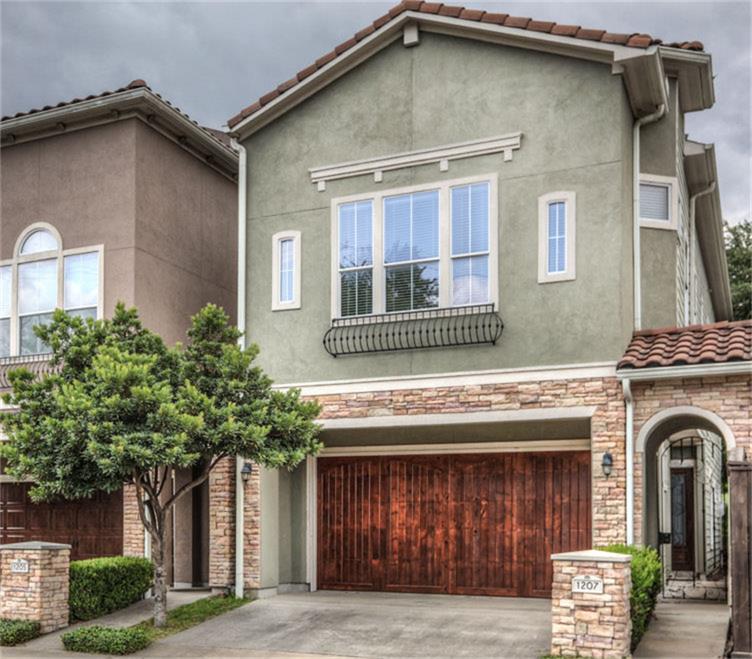 1207 Aurora, Houston, TX 77009