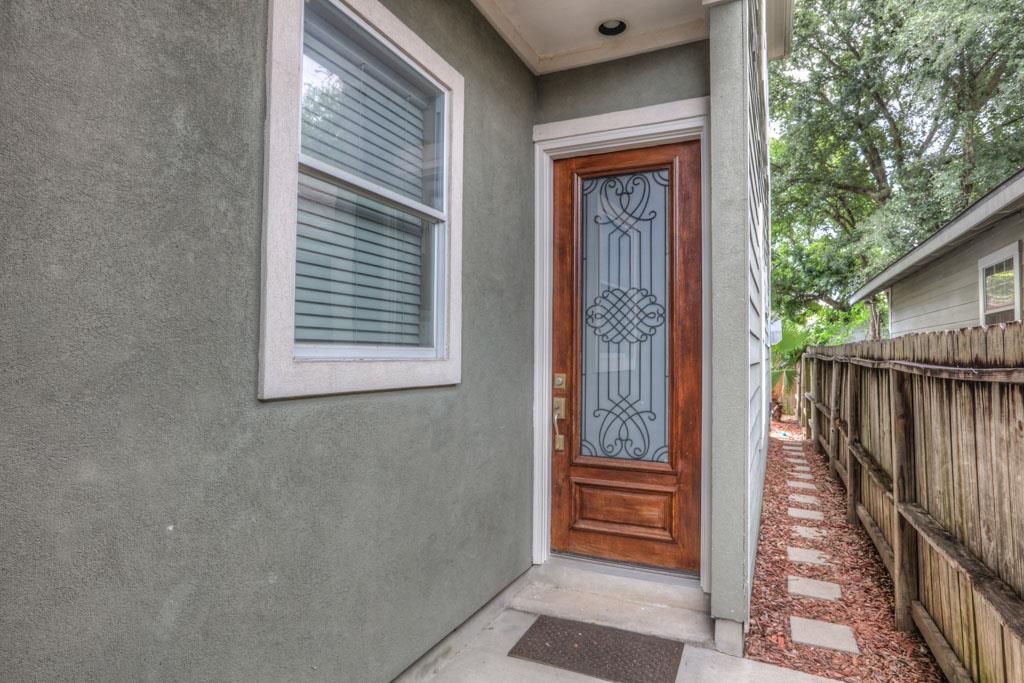 1207 Aurora, Houston, TX 77009