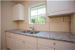 4706 #b Siegel, Houston, TX 77009