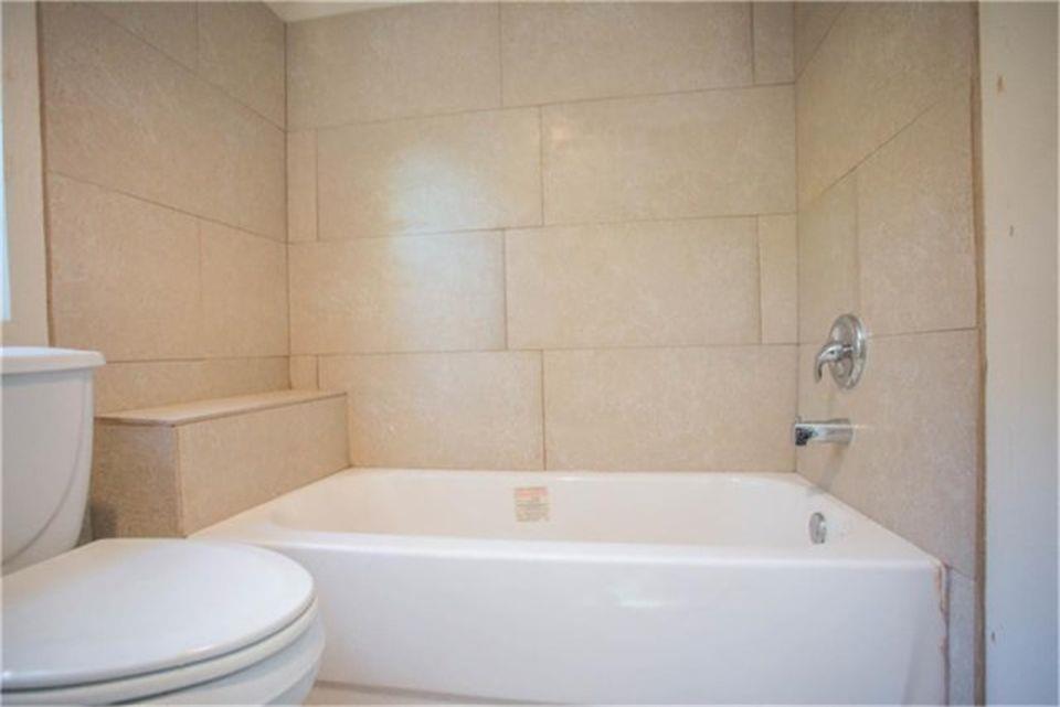4706 #b Siegel, Houston, TX 77009