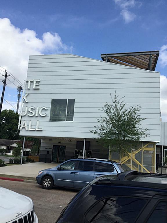 306 North, Houston, TX 77009