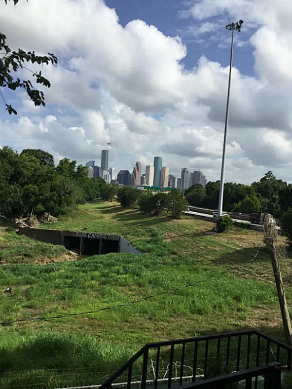 306 North, Houston, TX 77009