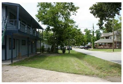 7828 Sarita Street, Houston, TX 77012