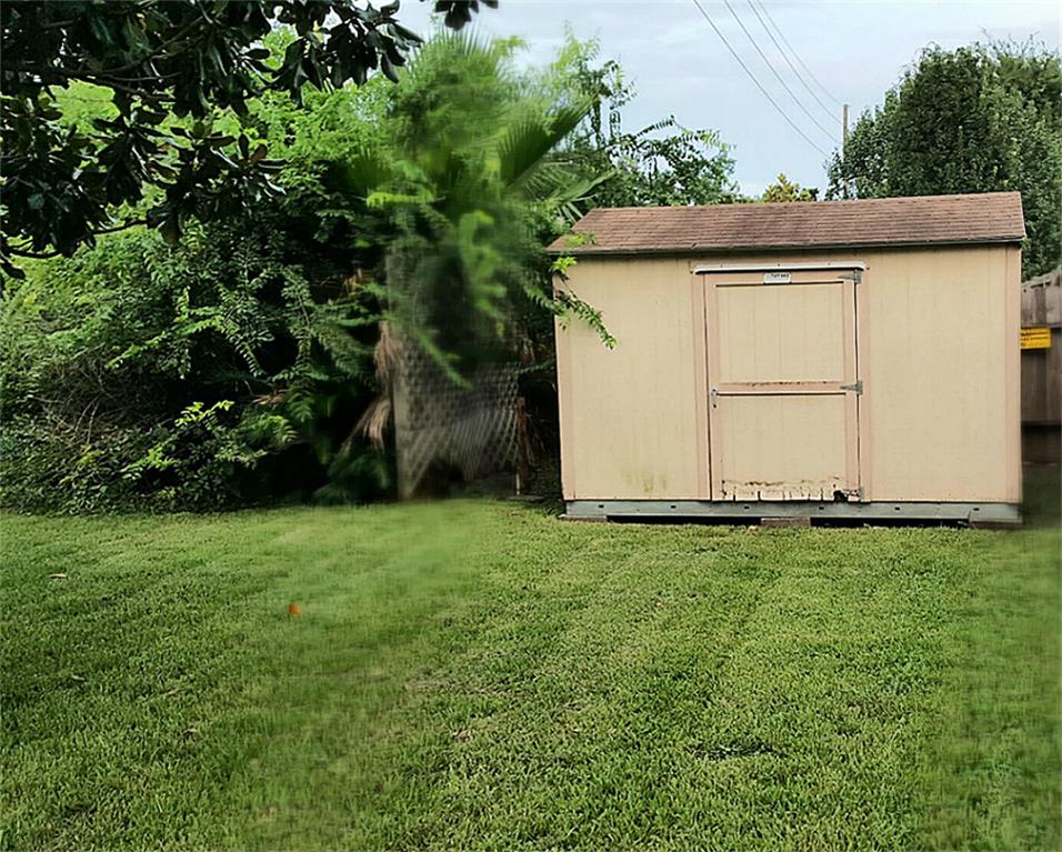 1307 Clear Valley Drive, Houston, TX 77014