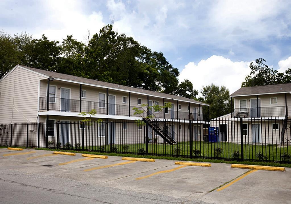 14302 Laredo Street, Houston, TX 77015