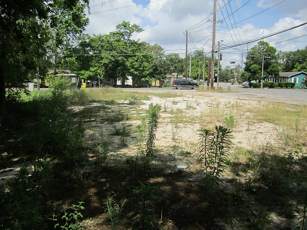 8022 Hirsch Road, Houston, TX 77016