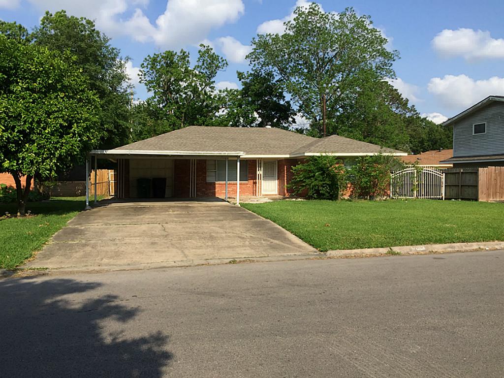 5755 Berry Creek Drive, Houston, TX 77017
