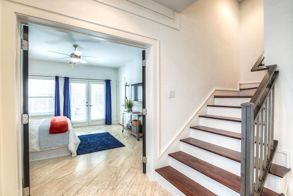 1207 Peveto, Houston, TX 77019
