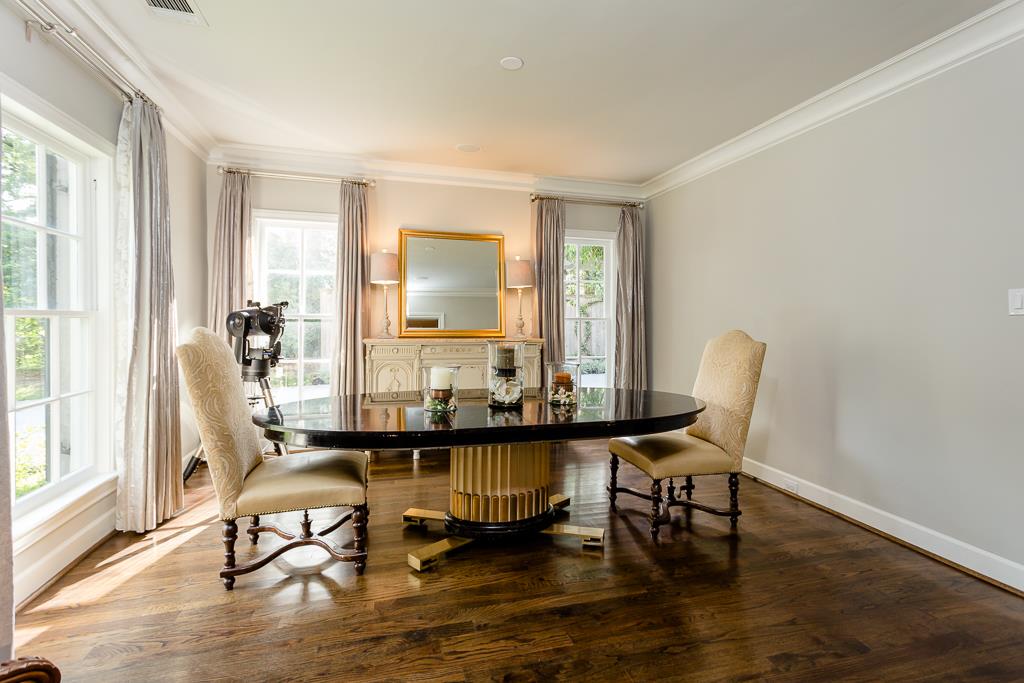 2112 Brentwood Drive, Houston, TX 77019