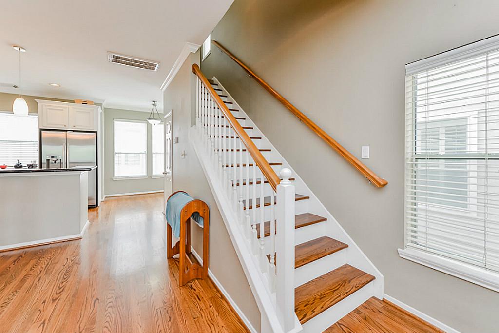 2615 W Dallas Street, Houston, TX 77019