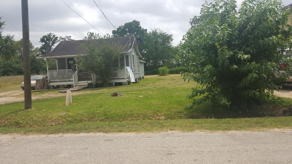 1040 Caperton Street, Houston, TX 77022