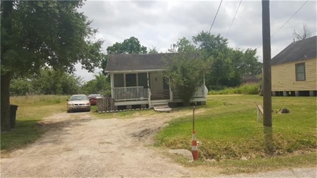 1040 Caperton Street, Houston, TX 77022