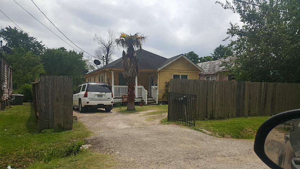 1036 Caperton Street, Houston, TX 77022
