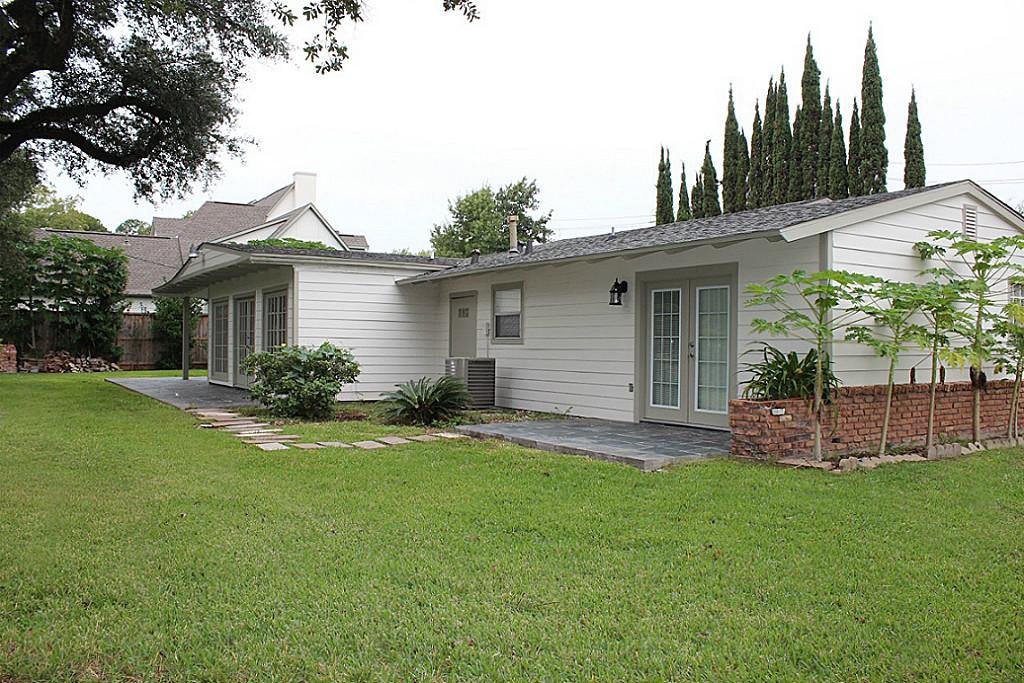 11801 Barryknoll Lane, Houston, TX 77024