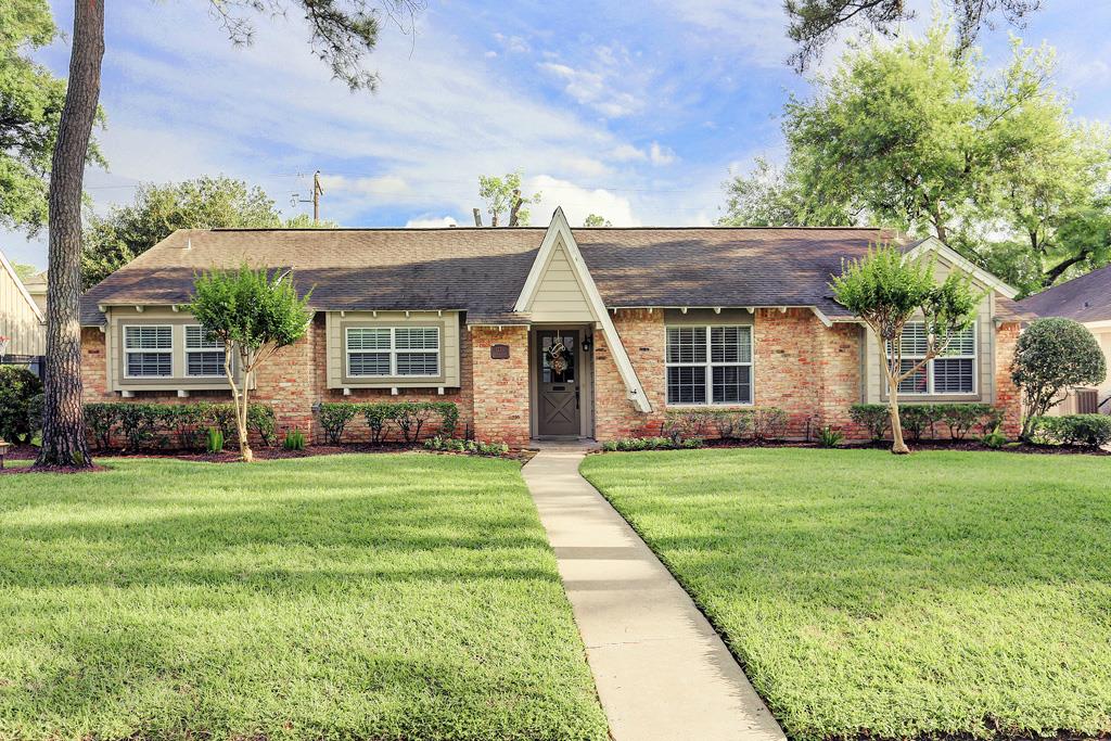 12311 Queensbury Lane, Houston, TX 77024