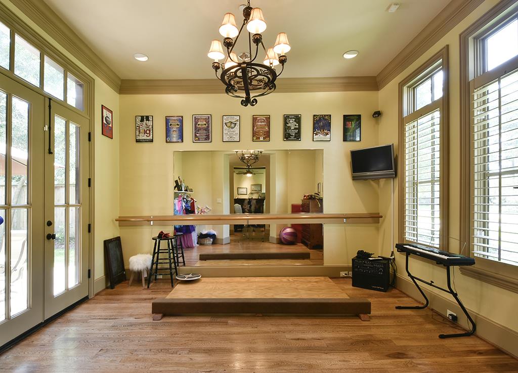 11826 Bayhurst, Bunker Hill, TX 77024