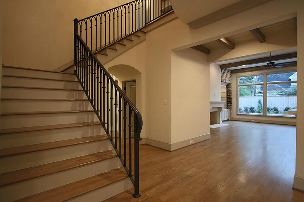 12415 Old Oaks Drive, Houston, TX 77024