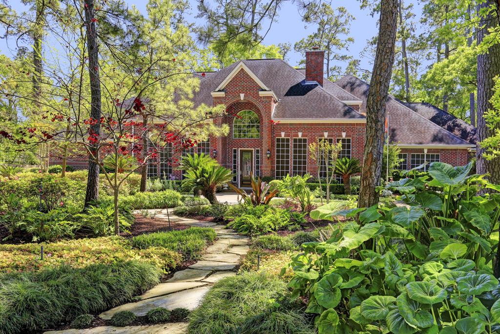 2 Pine Tree Lane, Piney Point Village, TX 77024